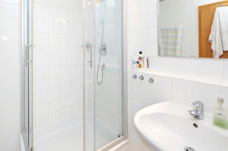 Komfortferienwohnung Zentrum Ludwigsburg Exteriör bild
